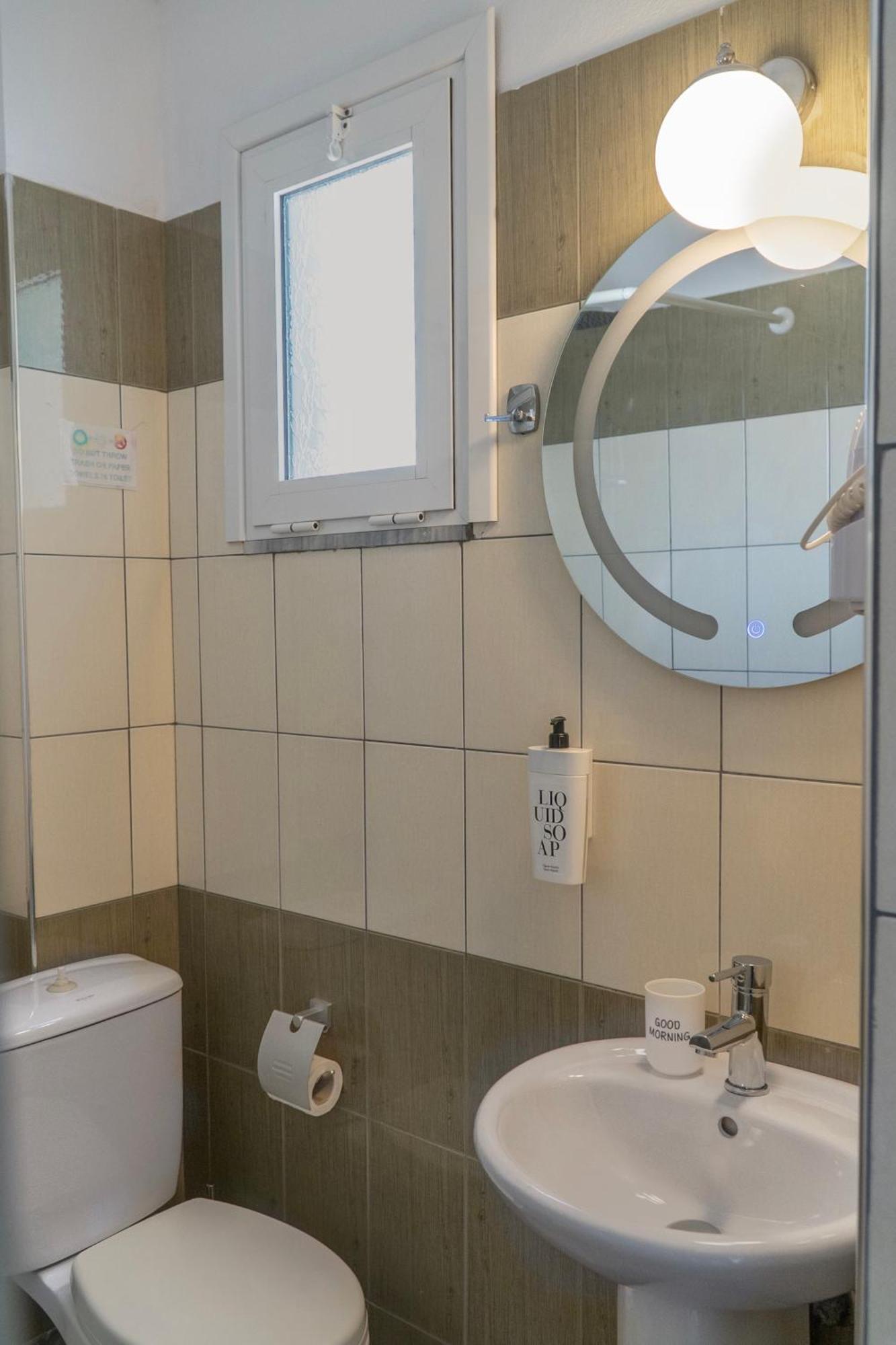 Rondo'S Hotel Himare Esterno foto