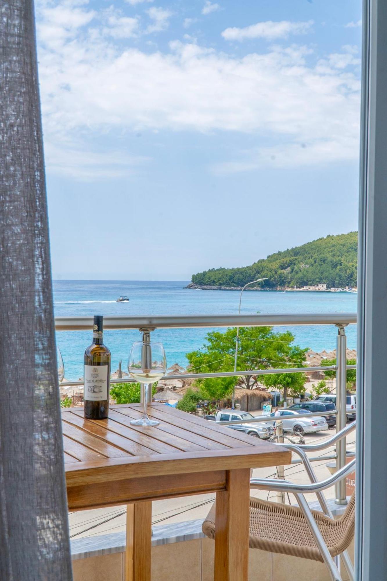 Rondo'S Hotel Himare Esterno foto