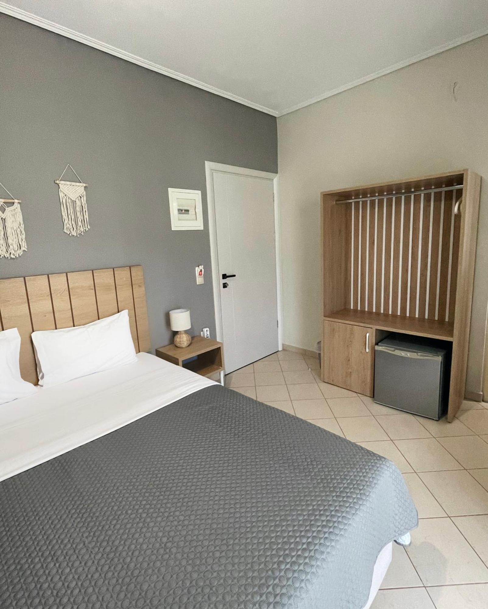 Rondo'S Hotel Himare Esterno foto